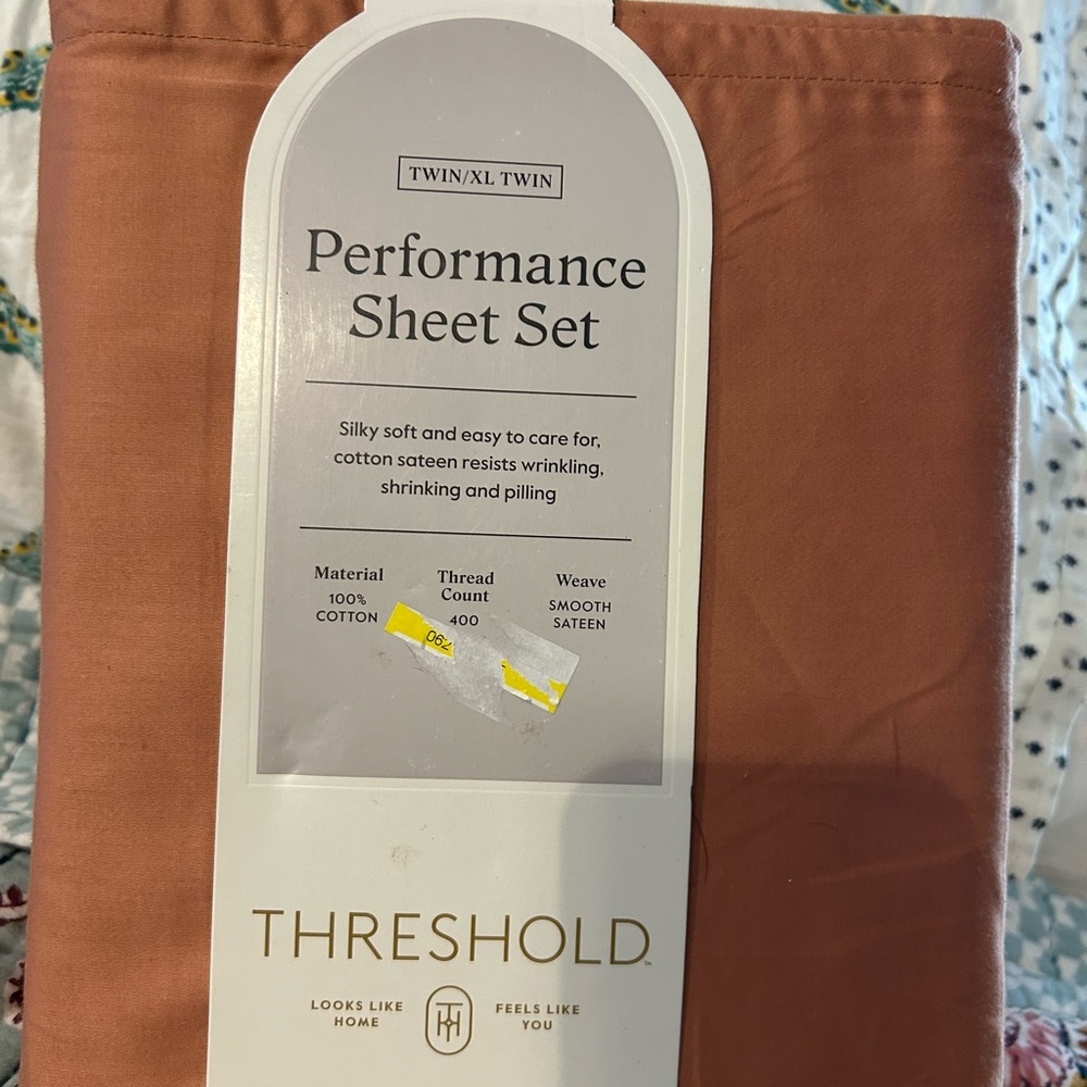 Threshold Performance Sheet Set - Rust twin/twin xl new